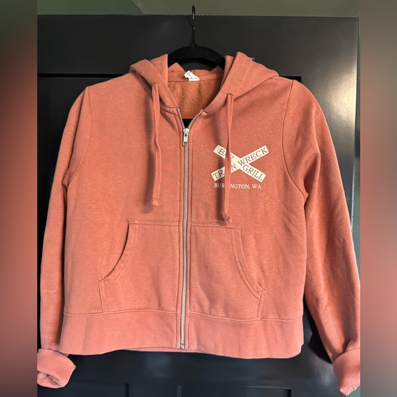 Tops - Graphic Boxy Hoodie